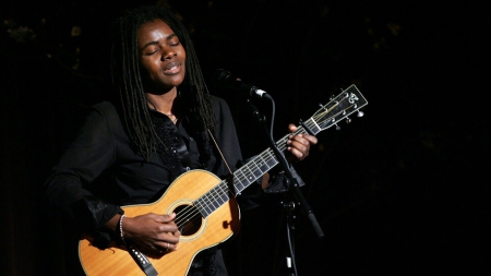 CMA Awards: Tracy Chapman’s ‘Fast Car’ Named Song of the Year