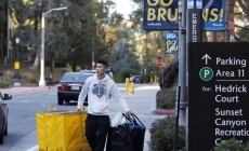 Students flee UCLA campus next to Palisades fire evacuation zone