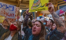 Iowa Lawmakers Pass Bill to Eliminate Transgender Civil Rights Protections