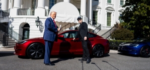 Trump Poses With a Tesla, a Move Aimed Solely at Helping Musk