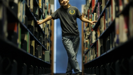 11-year-old set to make history by graduating from California college
