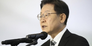How a former factory worker rose to South Korea’s presidency 