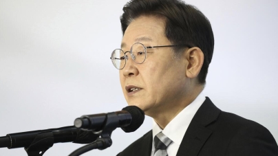How a former factory worker rose to South Korea’s presidency 